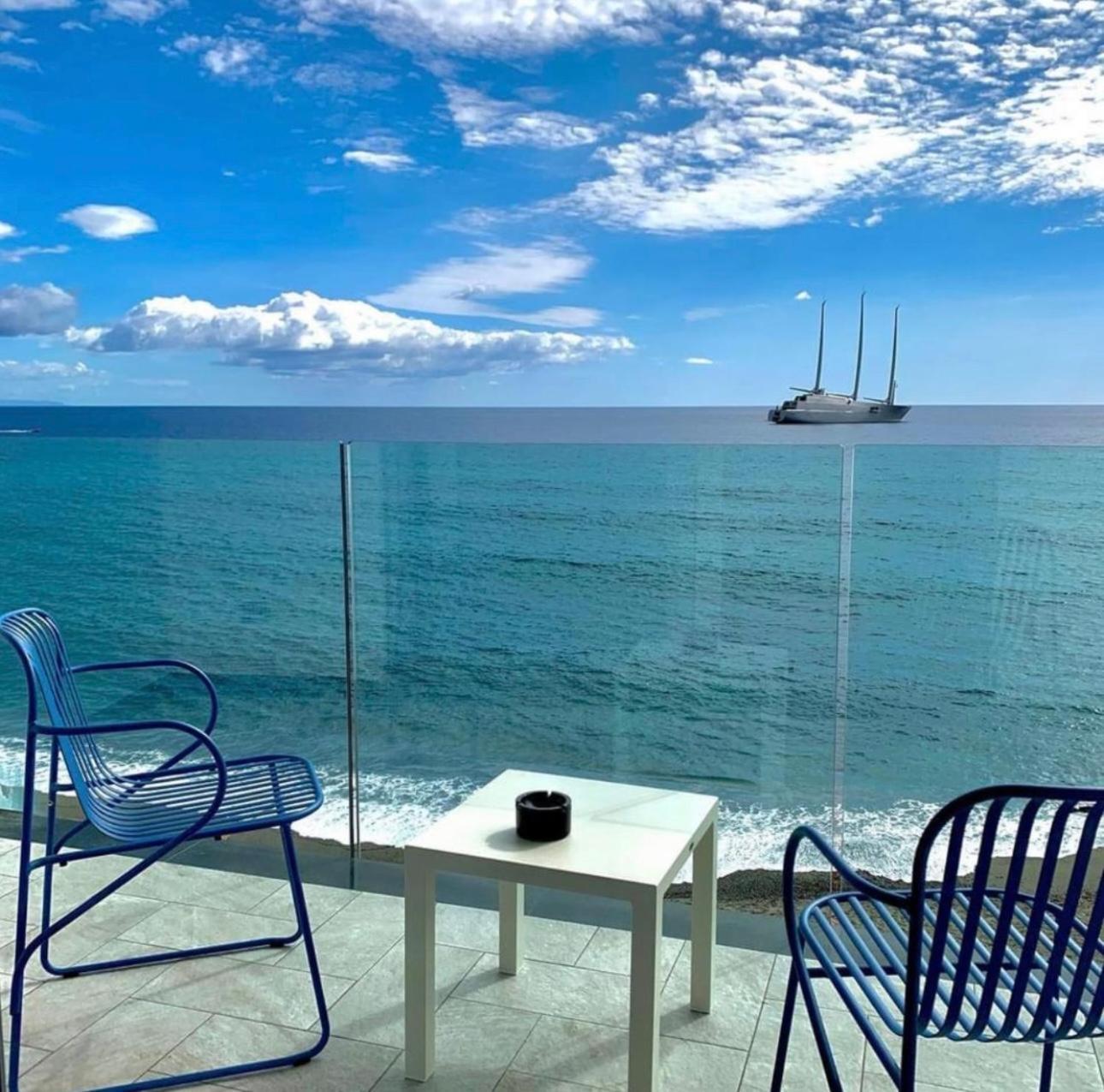 Nautilus Hotel Giardini Naxos Esterno foto