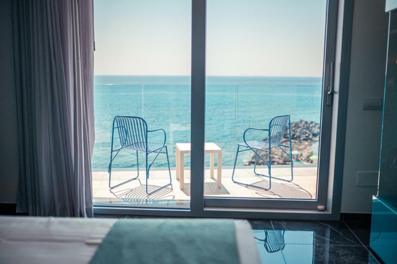 Nautilus Hotel Giardini Naxos Esterno foto