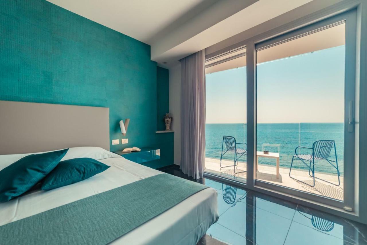 Nautilus Hotel Giardini Naxos Esterno foto