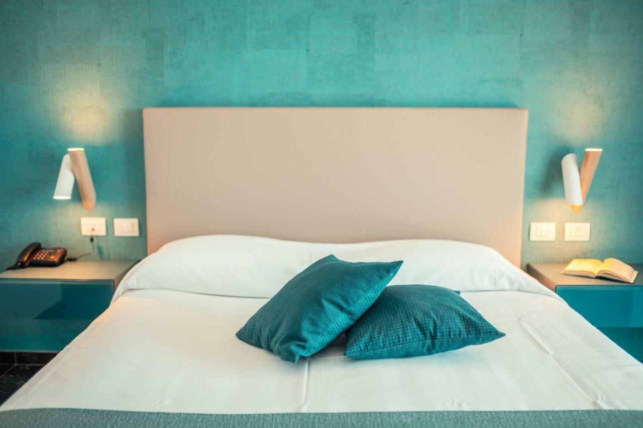 Nautilus Hotel Giardini Naxos Esterno foto