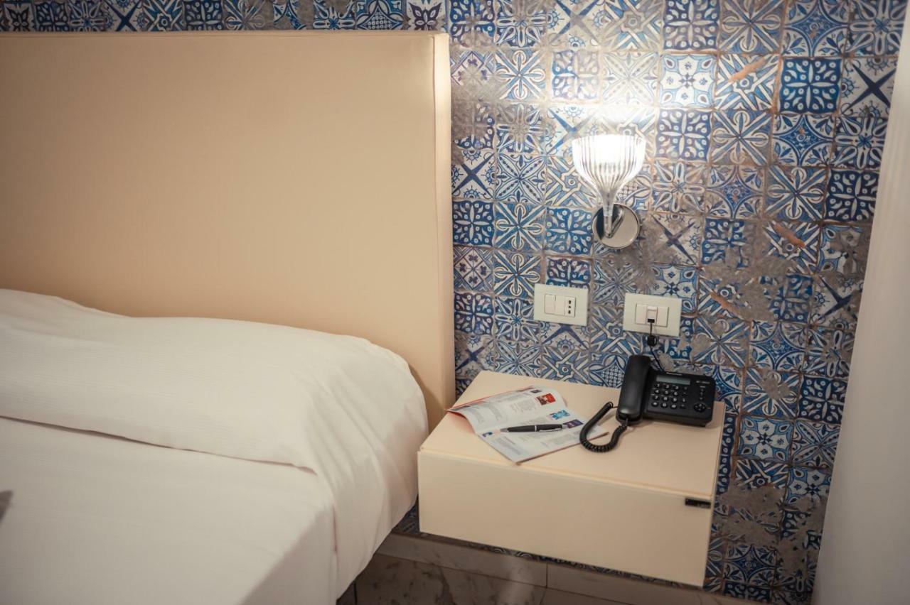 Nautilus Hotel Giardini Naxos Esterno foto