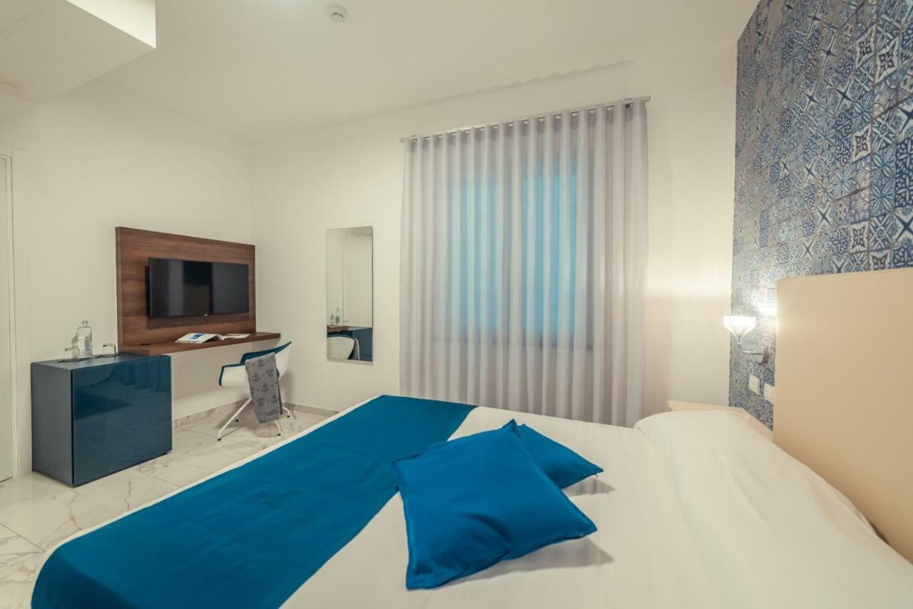 Nautilus Hotel Giardini Naxos Esterno foto